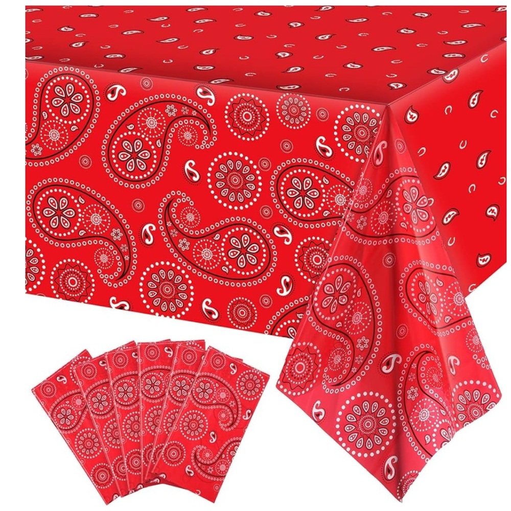 Red Paisley Tablecloth Set